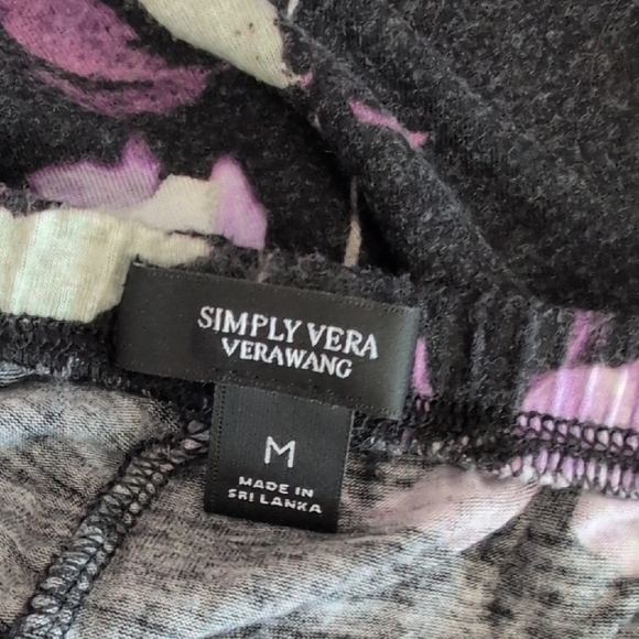 Simply Vera Vera Wang Black and Lavender Floral Lounge Pajama Set M - Picture 5 of 5